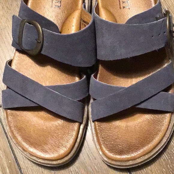 Born “Caite” Distressed Leather Sandals - Picture 2 of 12